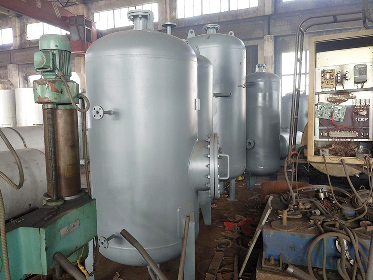 排污扩容器